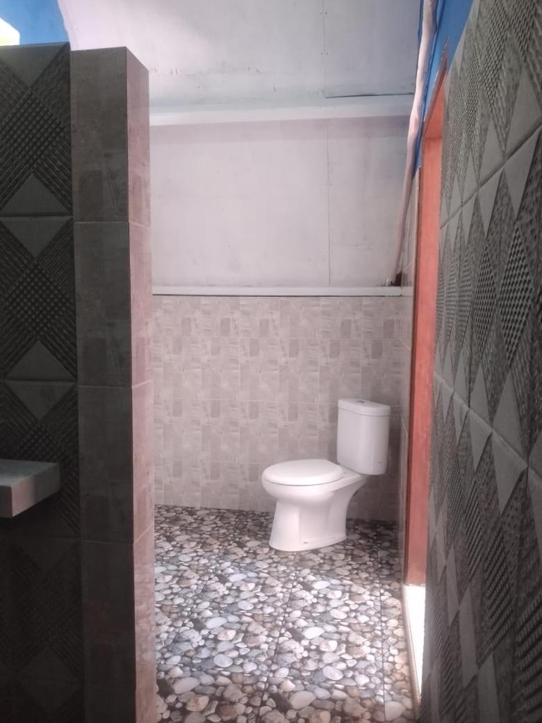 Dinoyin Bungalows Gili Meno Buitenkant foto