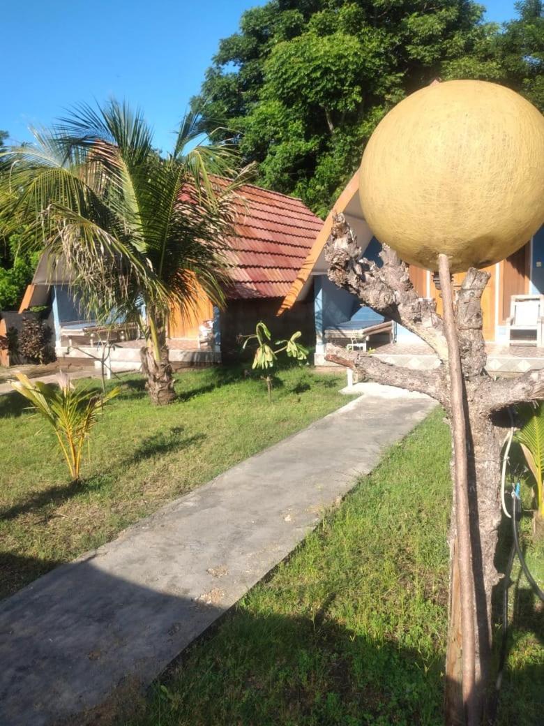 Dinoyin Bungalows Gili Meno Buitenkant foto
