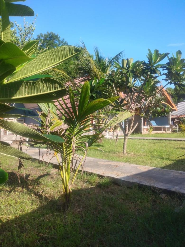 Dinoyin Bungalows Gili Meno Buitenkant foto