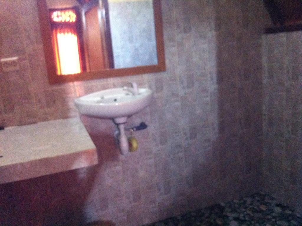 Dinoyin Bungalows Gili Meno Buitenkant foto