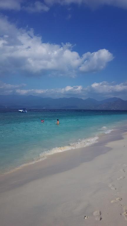 Dinoyin Bungalows Gili Meno Buitenkant foto